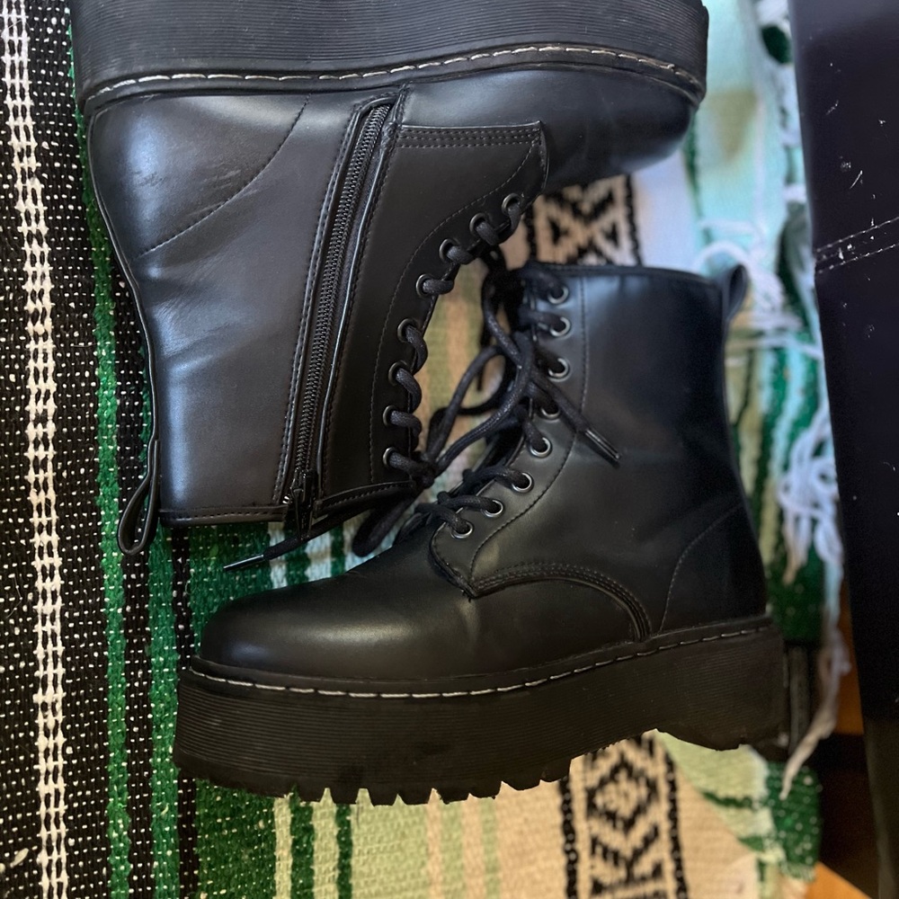 Steve Madden Black Betty Boots size 8